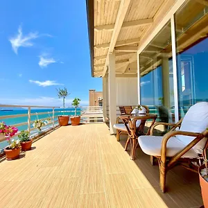 Eka Luxury Seaview Apartament